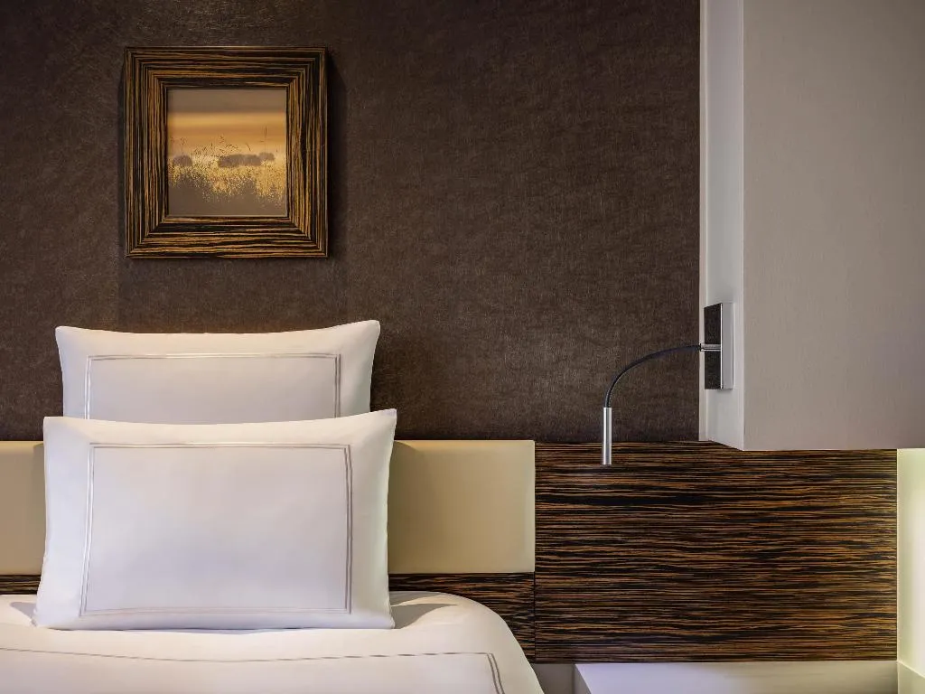 TWIN STANDARD Room, Swissotel Tallinn, Tallinn