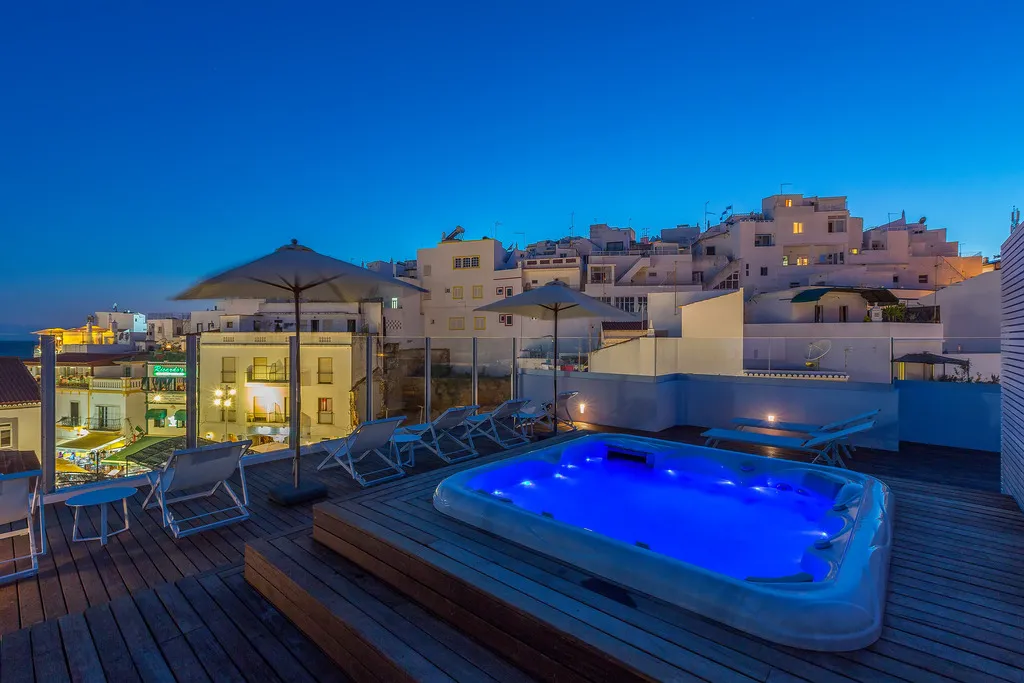 Bar, Baltum, Algarve
