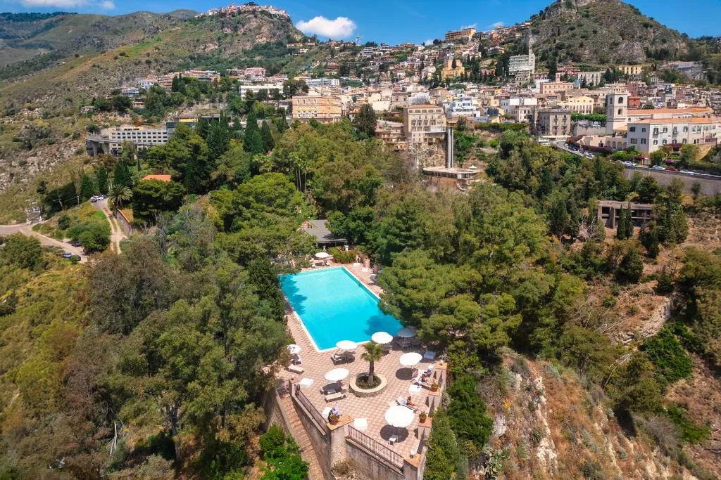 Pool, Excelsior Palace, Taormina