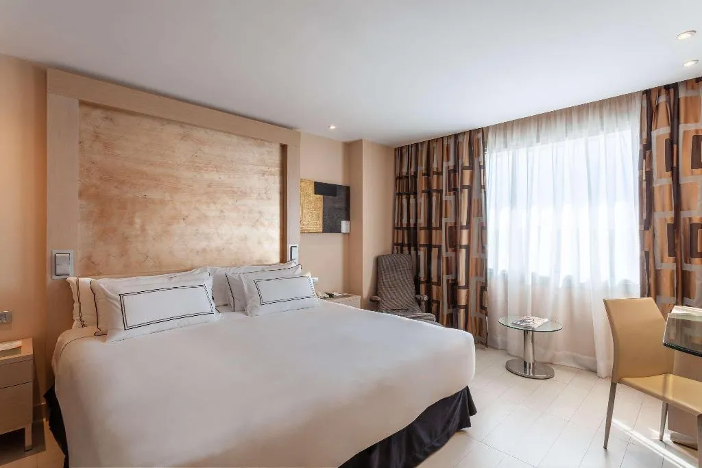 DOUBLE WITH DOUBLE BED Room, Melia Sevilla, Seville