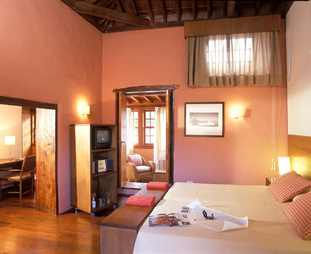 JUNIOR SUITE STANDARD Room, Hotel LIVVO La Quinta Roja, Tenerife