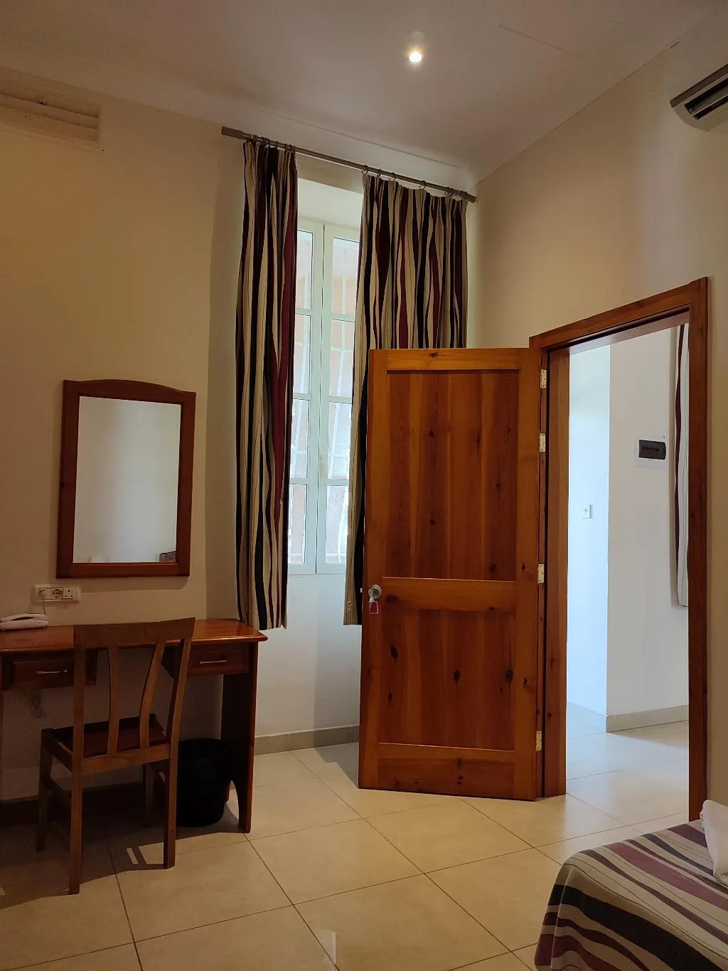 APARTMENT THREE BEDROOMS Room, Sprachcaffe International Aparthotel Pembroke, Malta