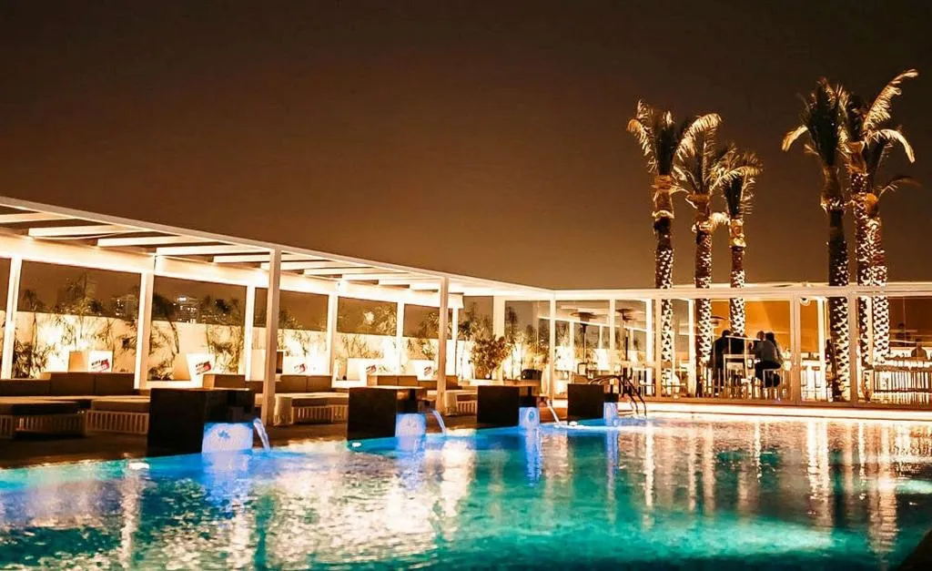 Bar, Media One, Dubai