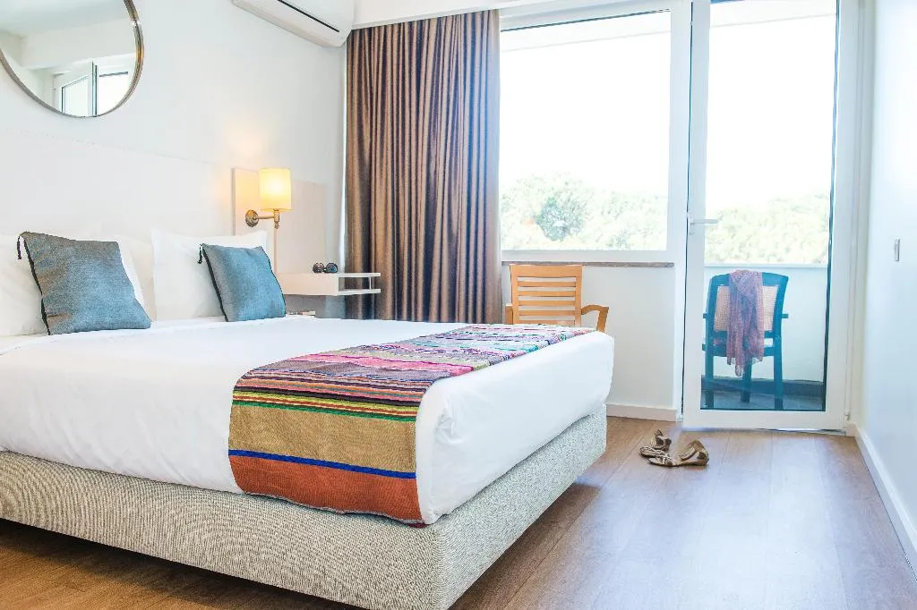 DOUBLE STANDARD Room, Londres Estoril Hotel, Lisbon