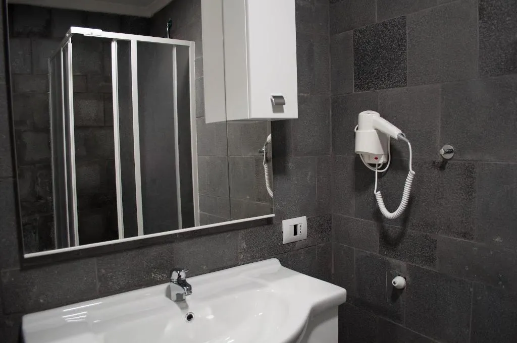 Room, Hotel Neronensis, Naples