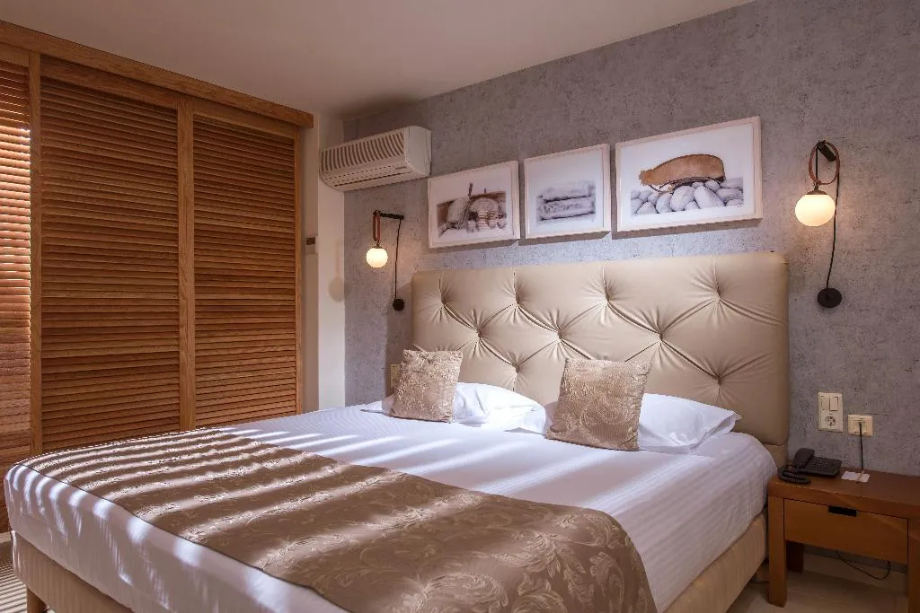 FAMILY ROOM TWO BEDROOMS Room, Bella Beach, Crete