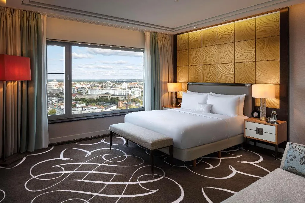 SUITE GRAND Room, Waldorf Astoria Berlin, Berlin