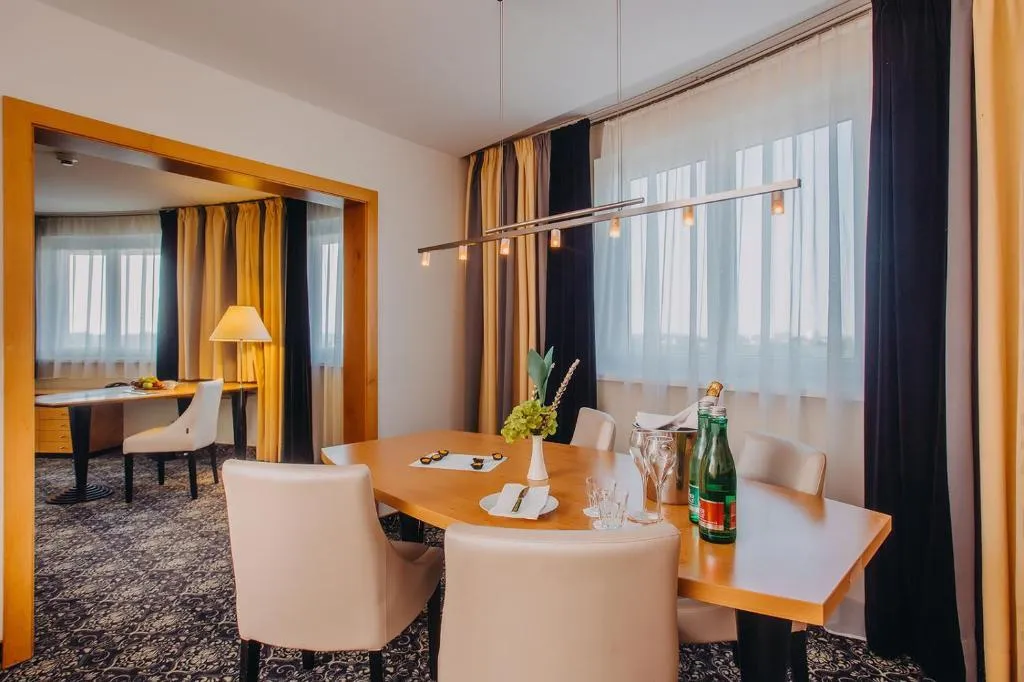JUNIOR SUITE STANDARD Room, Hotel Don Giovanni Prague, Prague