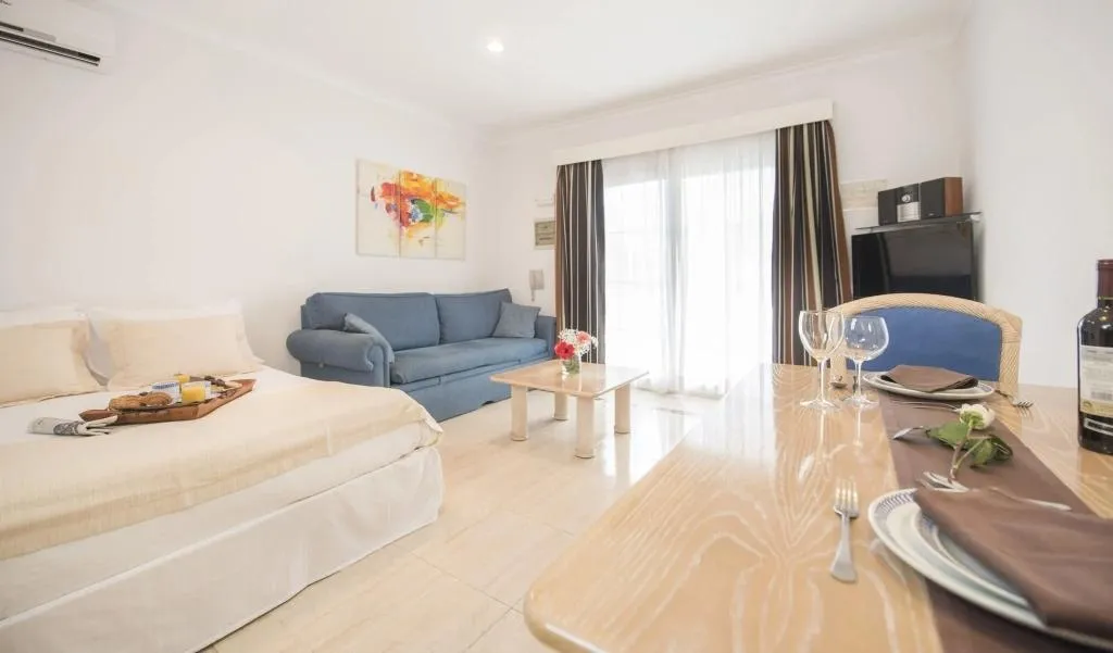 STUDIO CAPACITY 2 Room, Ona Village Cala d'Or, Majorca