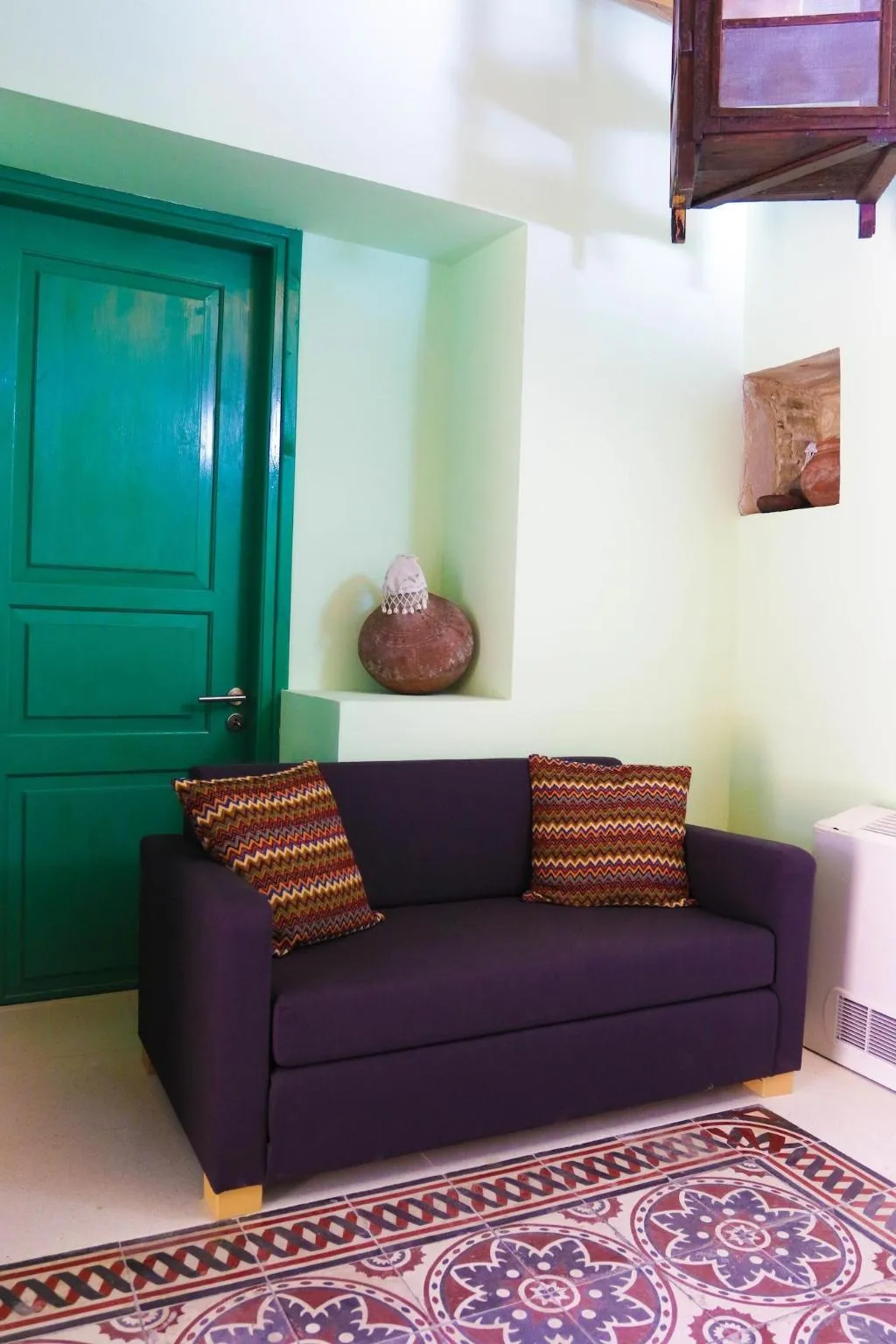 Room, To Konatzi Tis Marikkas Tzie Tou Yianni, Cyprus