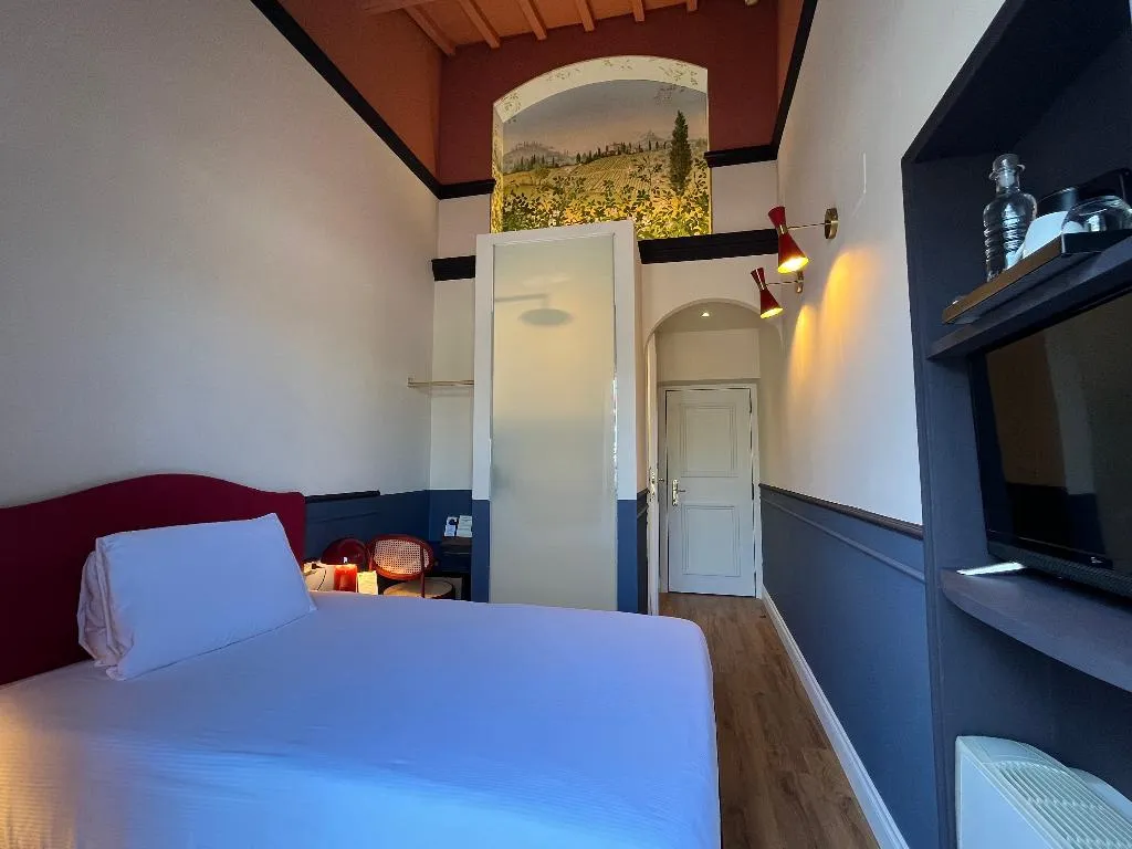 Room, Together Florence Secret Nest, Florence