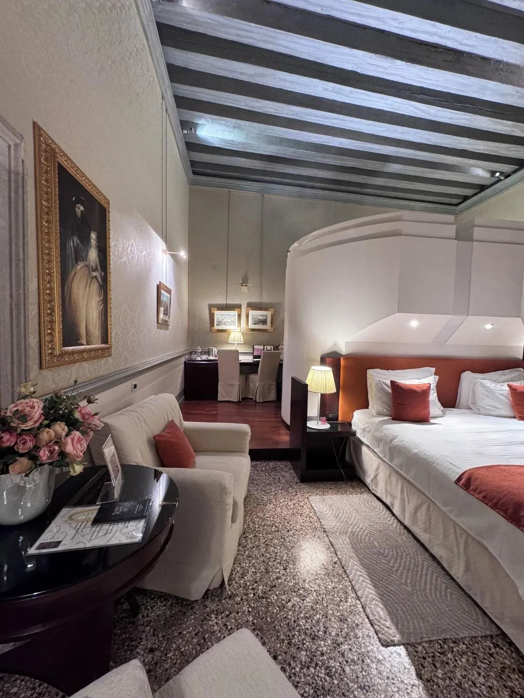 SUITE KING SIZE BED Room, Ruzzini Palace, Venice