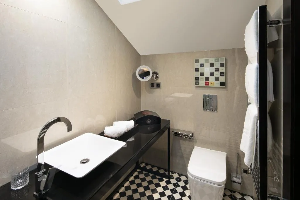 DOUBLE ECONOMY Room, Quentin Prague Hotel, Prague