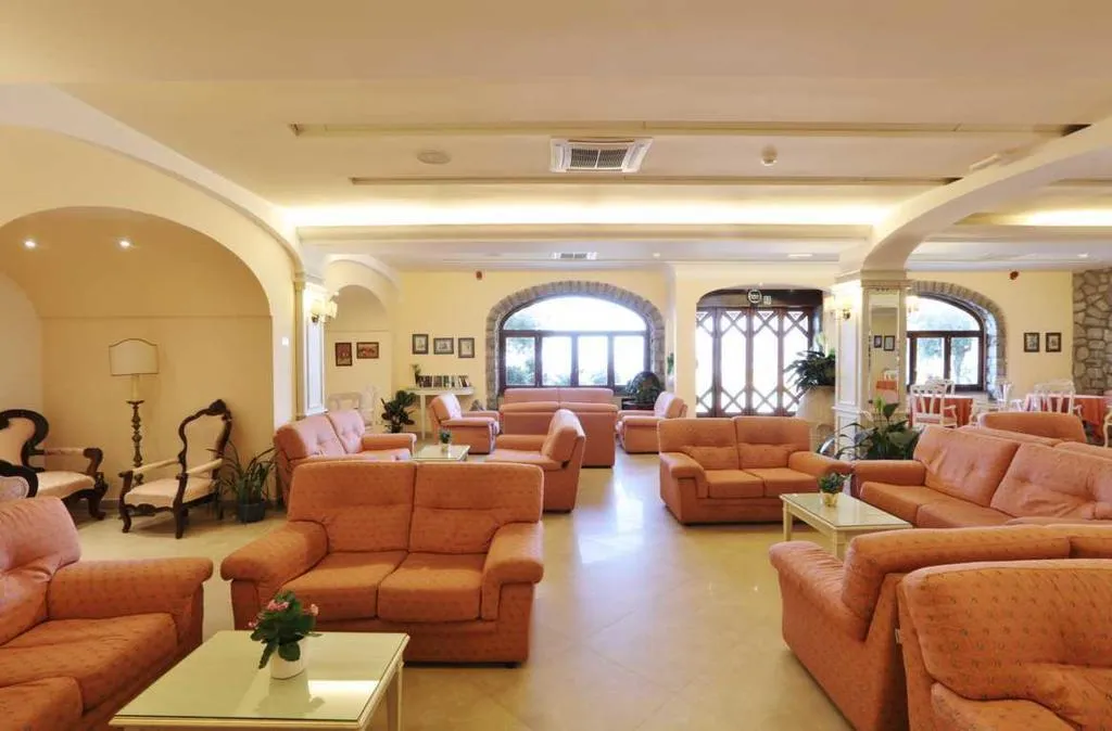Lobby, La Vue D'Or, Naples