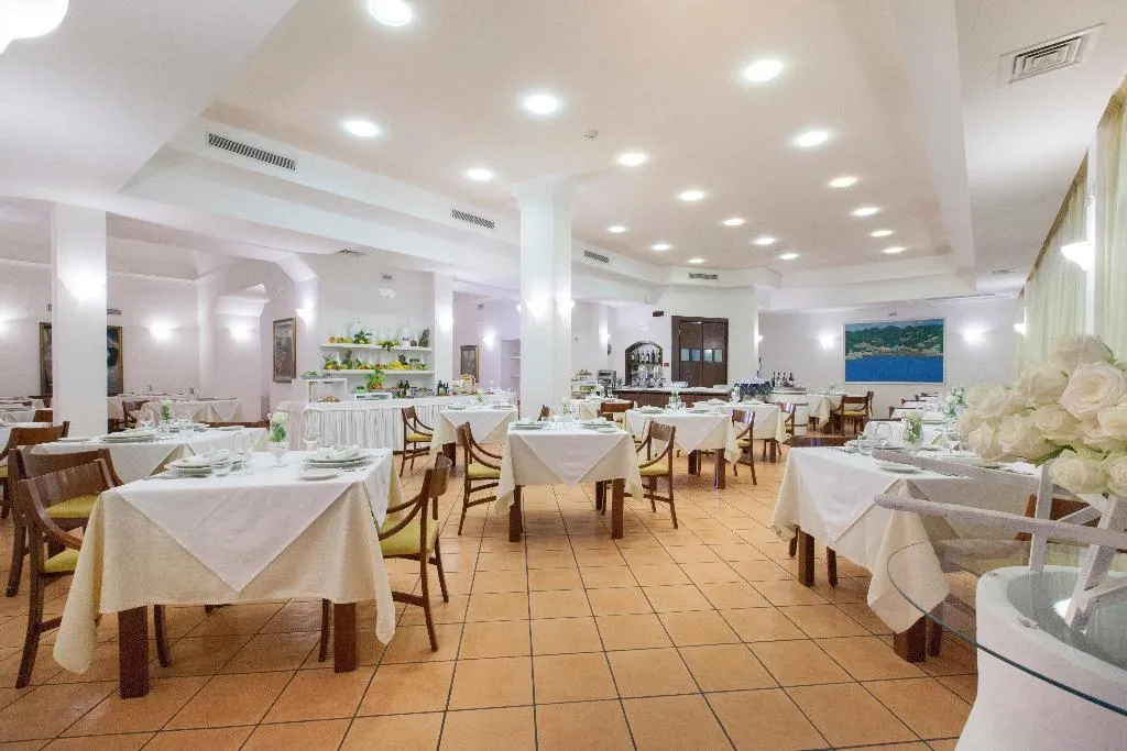Restaurant, Panorama Palace, Naples