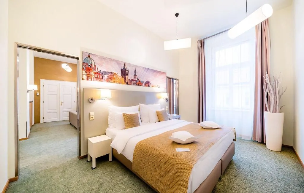 SUITE DELUXE Room, Grandium Hotel Prague, Prague