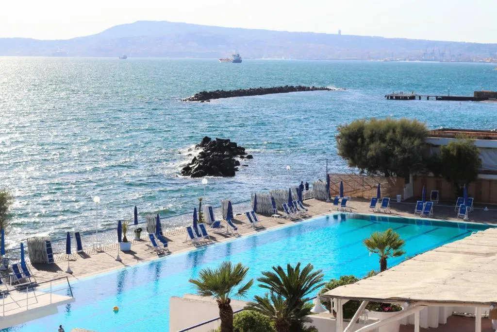 Pool, Punta Quattroventi, Naples