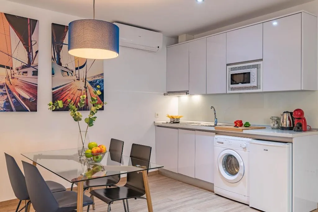 Room, Feelathome Ma Rtires Apartments, Costa Del Sol