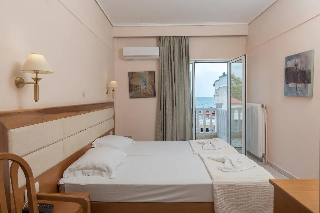Double or Twin STANDARD Room, Regina Mare Hotel, Thessaloniki