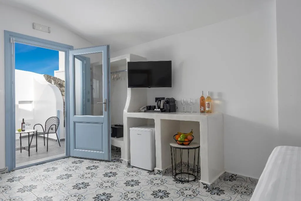 SUITE WITH JACUZZI Room, Sole D'Oro Luxury Suites, Santorini