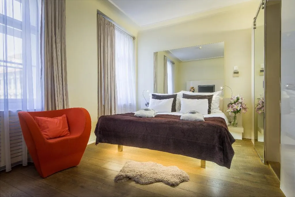 Double or Twin STANDARD Room, Three Storks Hotel, Prague