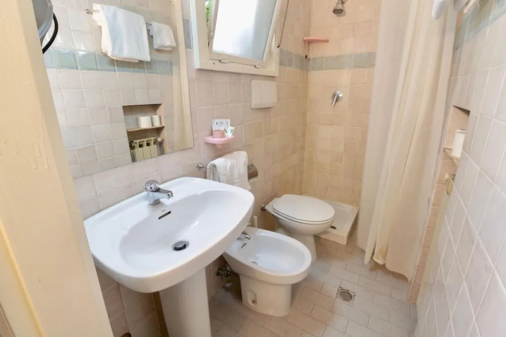 Room, Hotel Fiorentina, Naples