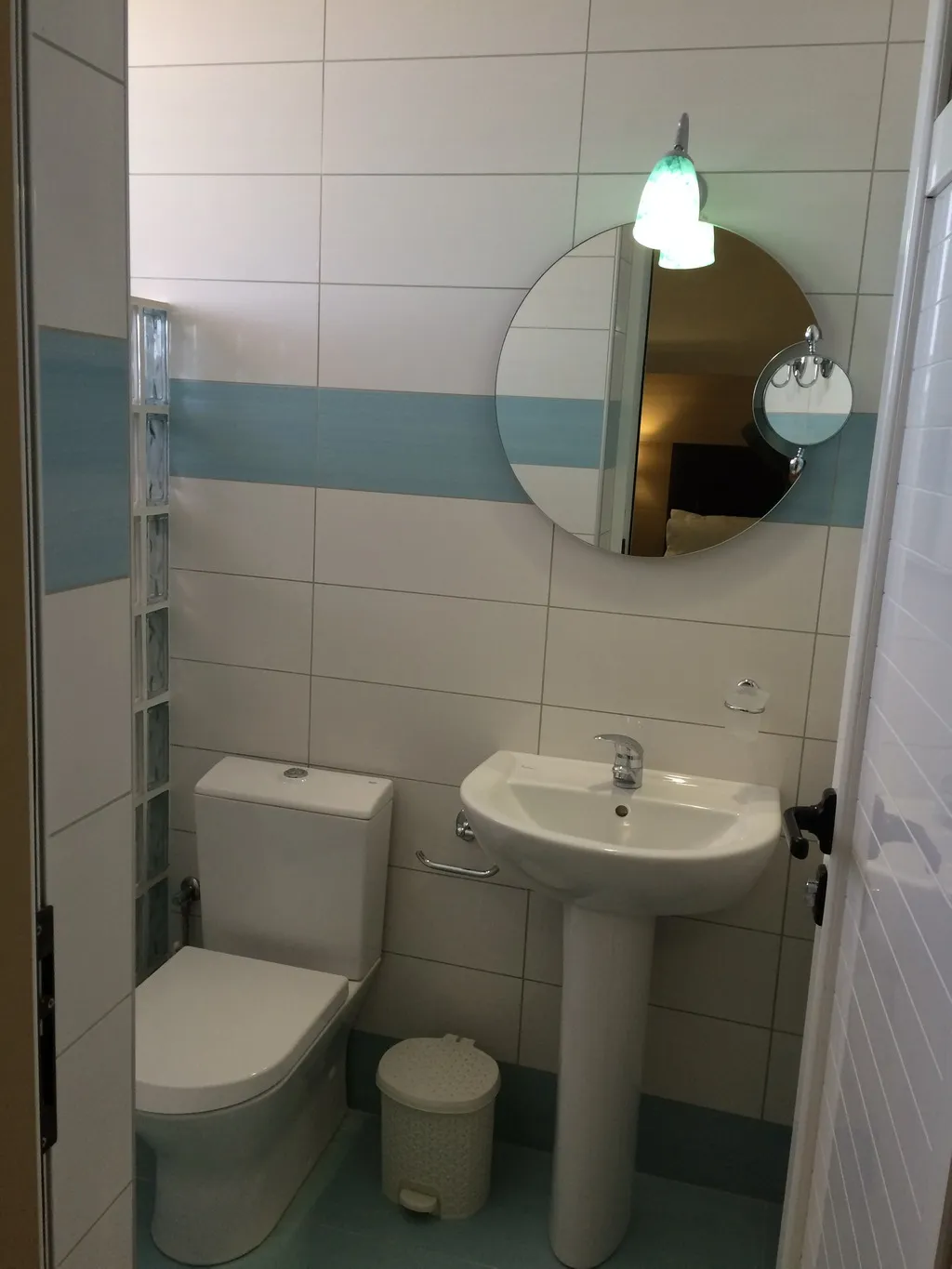 Room, Pleasure Beach Hotel, Crete