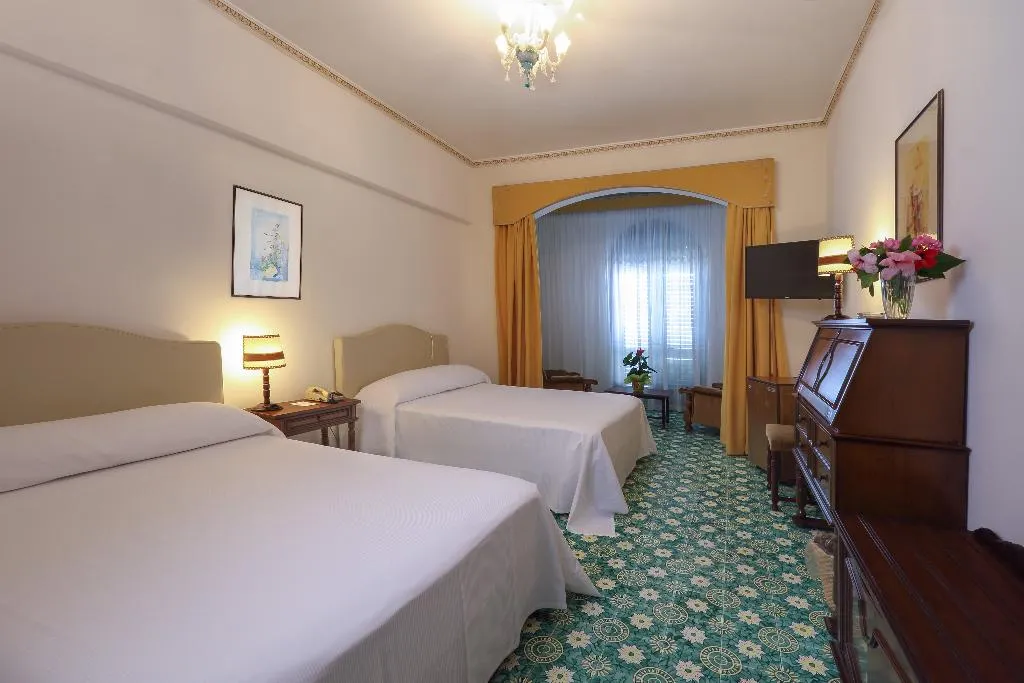 TRIPLE STANDARD Room, Lido Mediterranee, Taormina