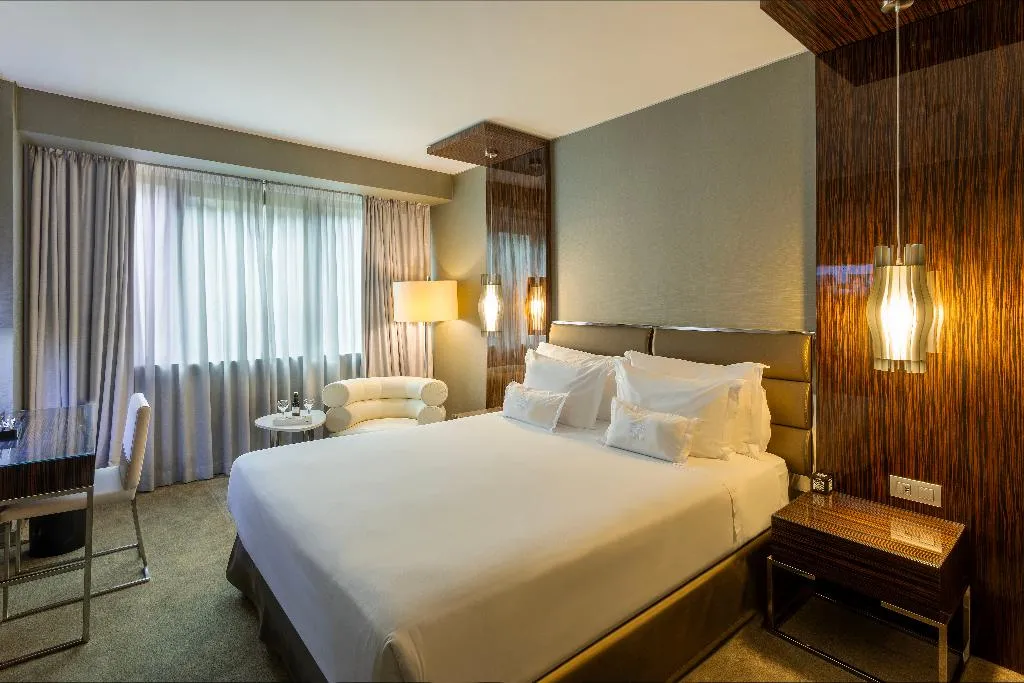 DOUBLE PREMIER KING BED Room, Altis Grand Hotel, Lisbon