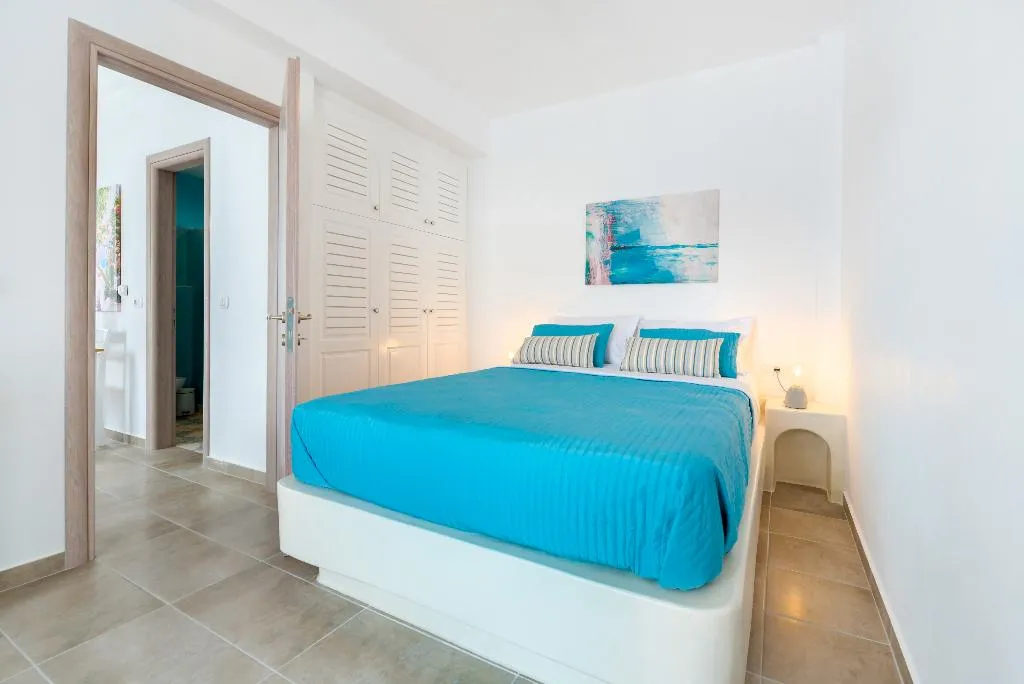 SUITE WITH PRIVATE POOL Room, White Harmony Suites, Santorini
