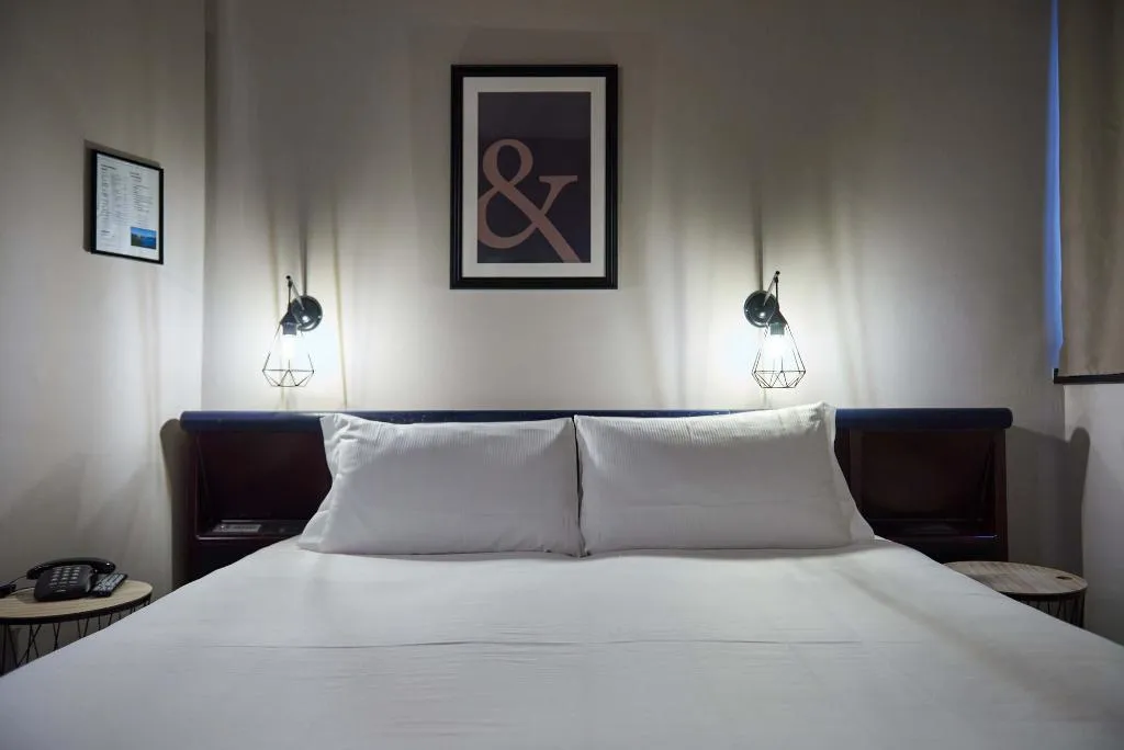 DOUBLE STANDARD Room, Concorde, Milan