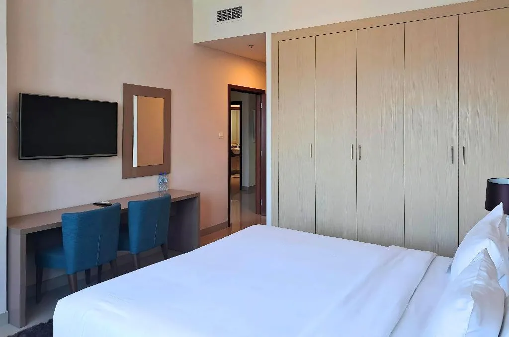 Double or Twin EXECUTIVE Room, Barceló Residences Dubai Marina, Dubai