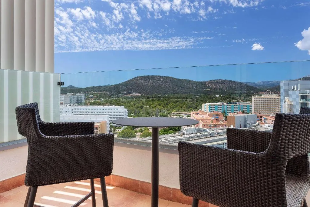 DOUBLE SINGLE USE STANDARD Room, Melia Calvia Beach, Majorca