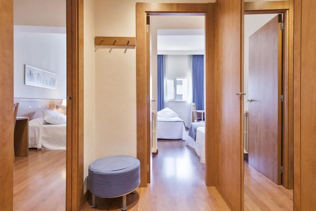 QUADRUPLE STANDARD Room, Acta Antibes, Barcelona