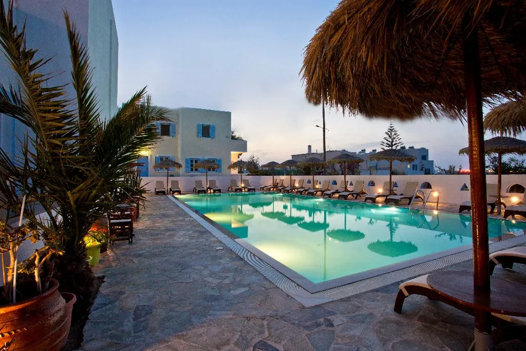 Pool, Alexandra, Santorini