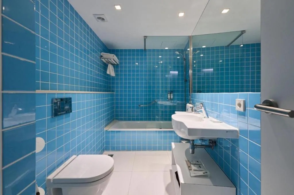 TRIPLE STANDARD Room, Catalonia Avinyo, Barcelona