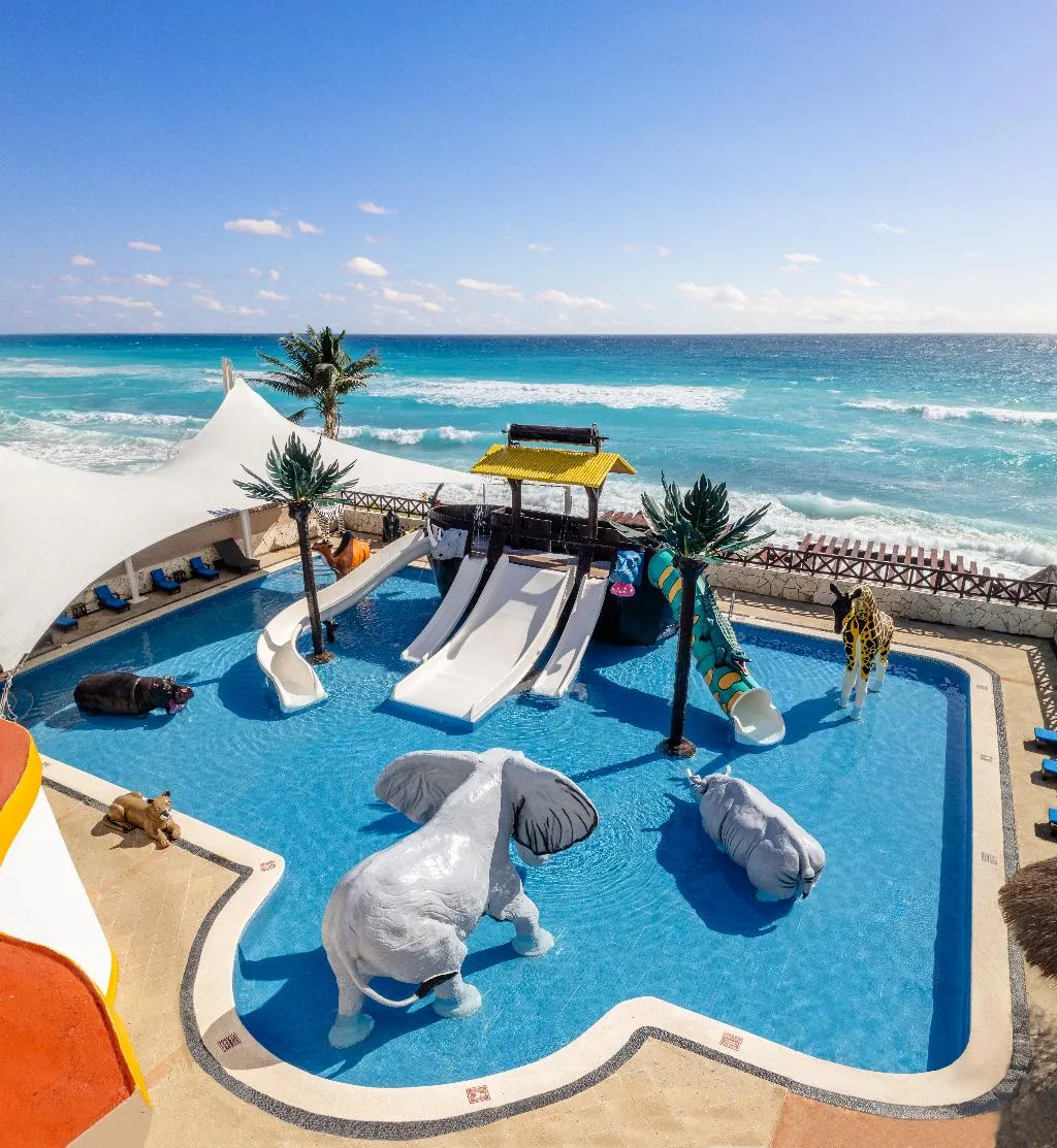 Pool, Royal Solaris Cancun Resort All Inclusive, Cancun Area
