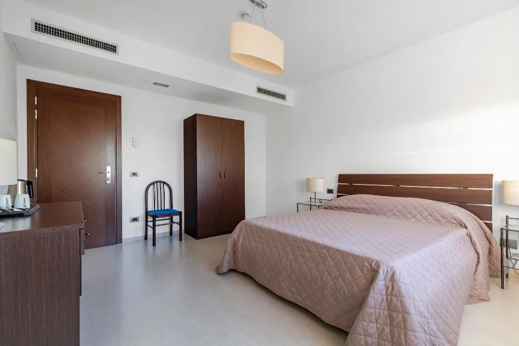 Double or Twin STANDARD Room, Sorriso, Venice