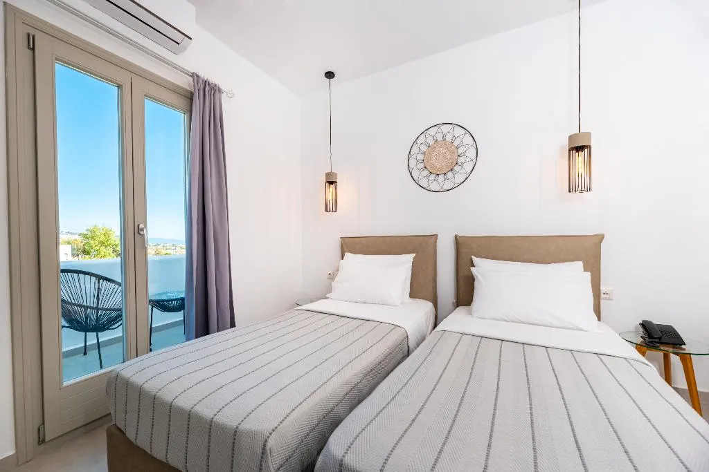 DOUBLE SUPERIOR Room, Kalisperis, Santorini
