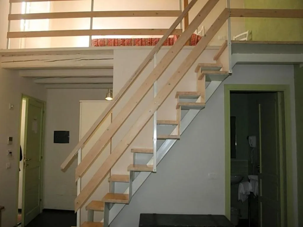 Room, Sbarcadero, Catania