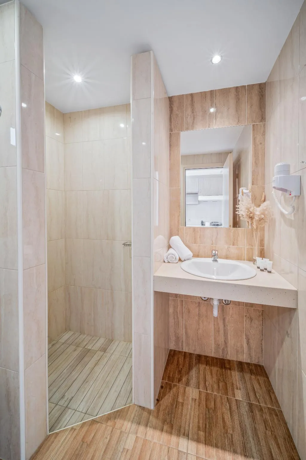 APARTMENT SUPERIOR ONE BEDROOM Room, Maria Rousse, Crete