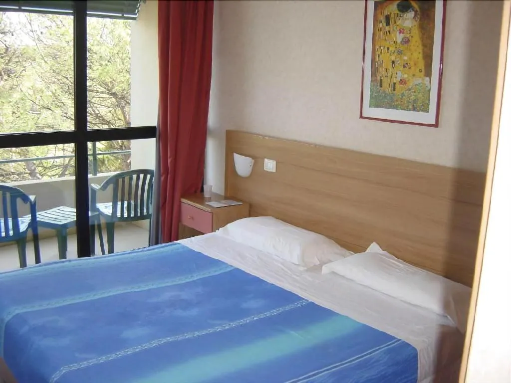 Room, Villaggio Dei Pini, Cagliari