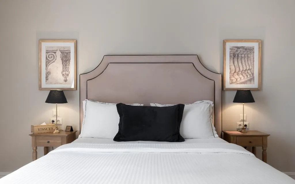 DOUBLE CLASSIC Room, Ev 11 Athens, Athens