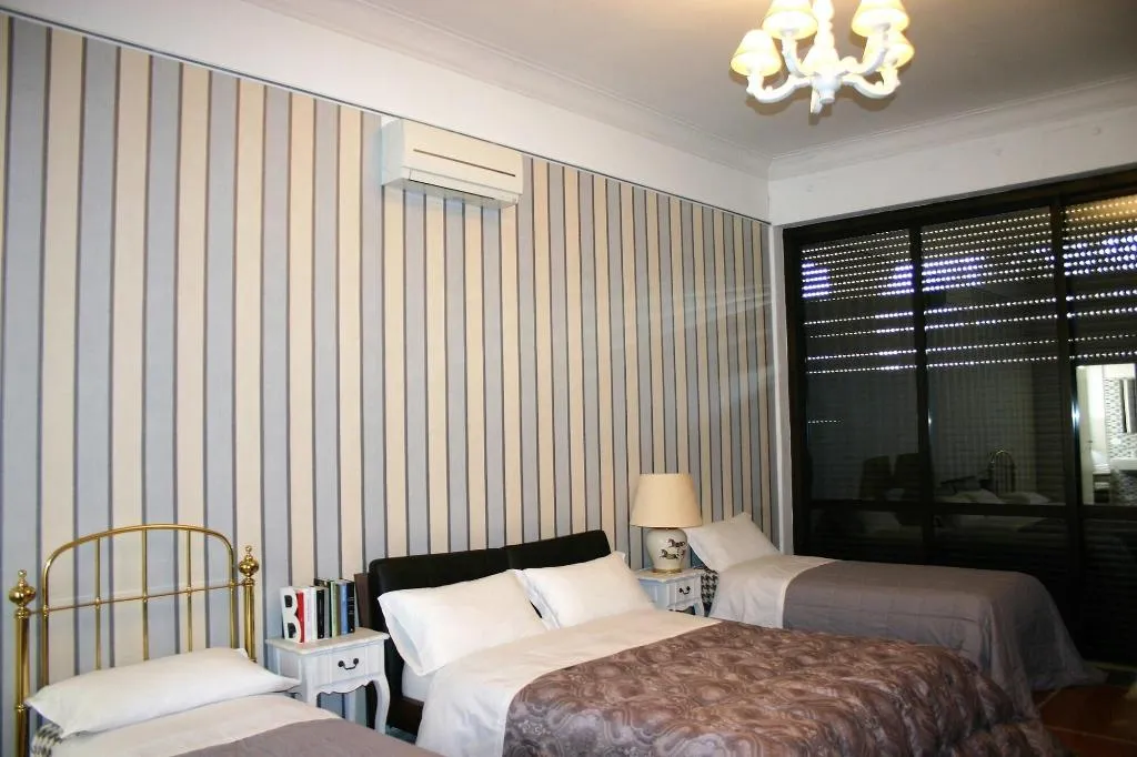 Room, B&B Bonne Nuit Rome, Naples