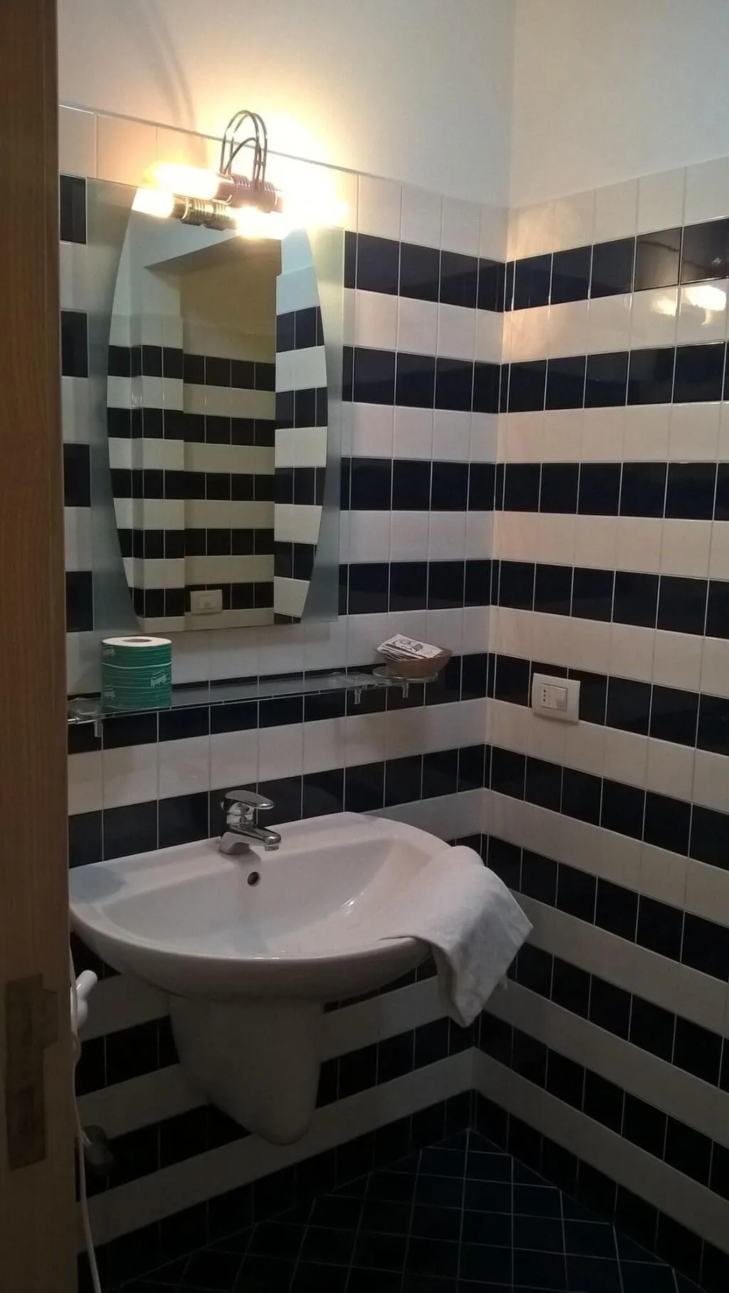 Room, Bellaria Relais, Naples