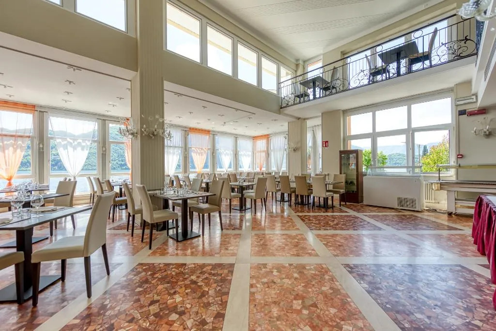 Restaurant, Hotel Bazzoni et Du Lac, Milan