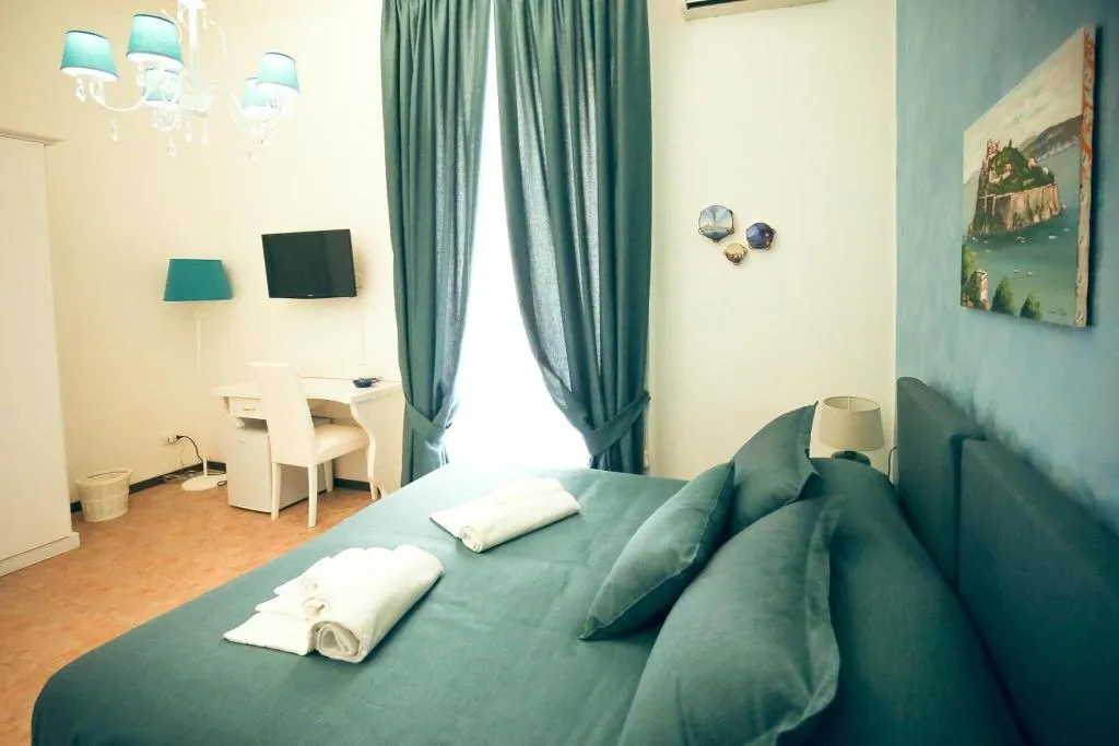 Room, Hotel Napoli Mia, Naples