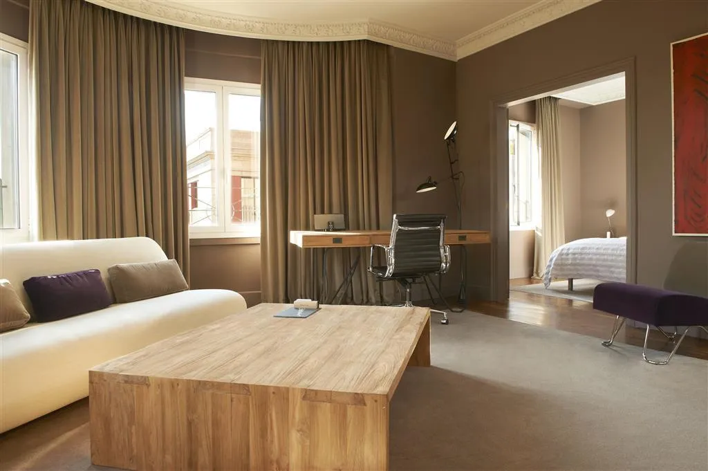 Room, Le Meridien Barcelona, Barcelona