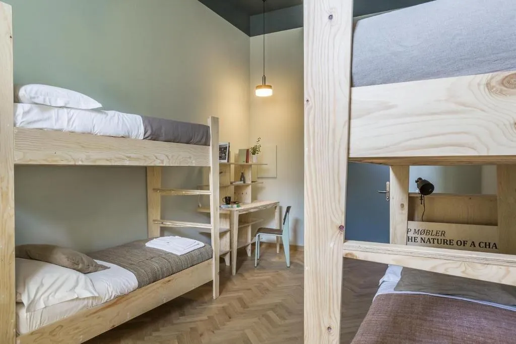 Room, Casa Base, Milan