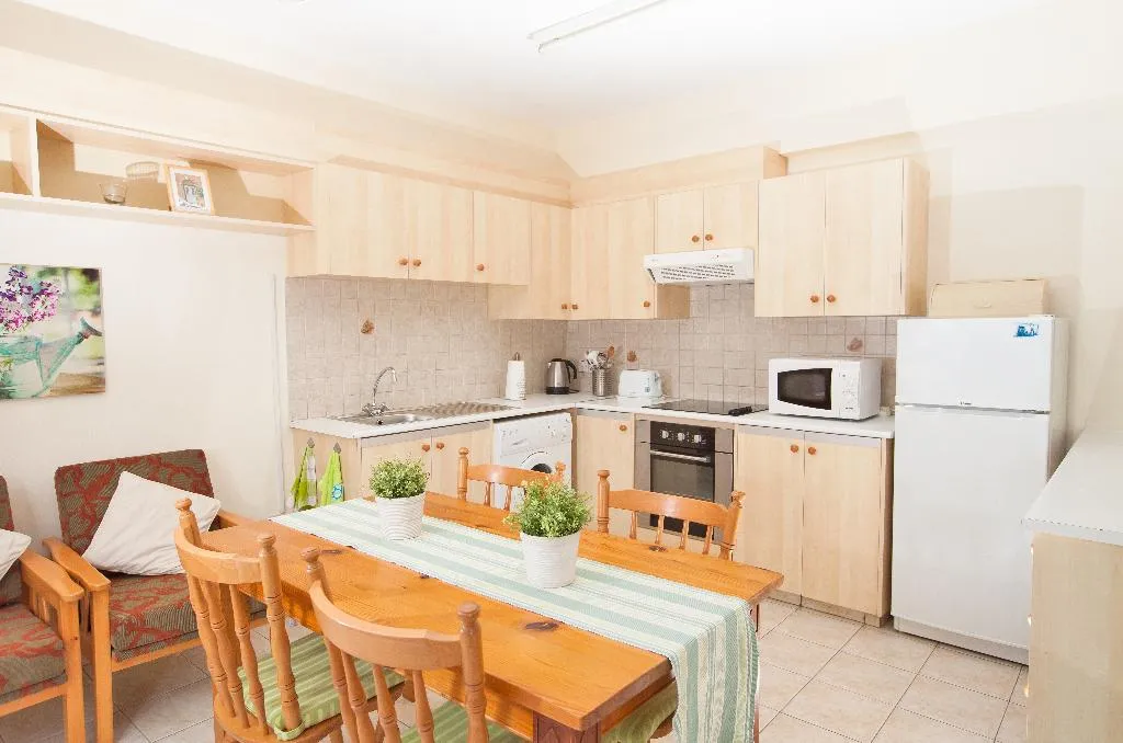 APARTMENT TWO BEDROOMS Room, Flouressia Gardens, Cyprus